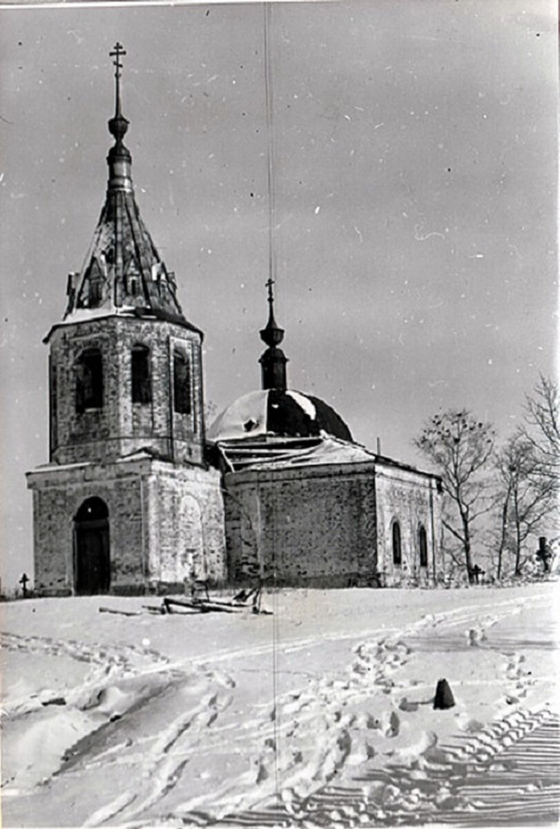 Церковь Покрова Пресвятой Богородицы, Бунаково (Александровский район, Владимирская область). архивная фотография, 1972 г., фото с сайта https://pastvu.com/p/835037