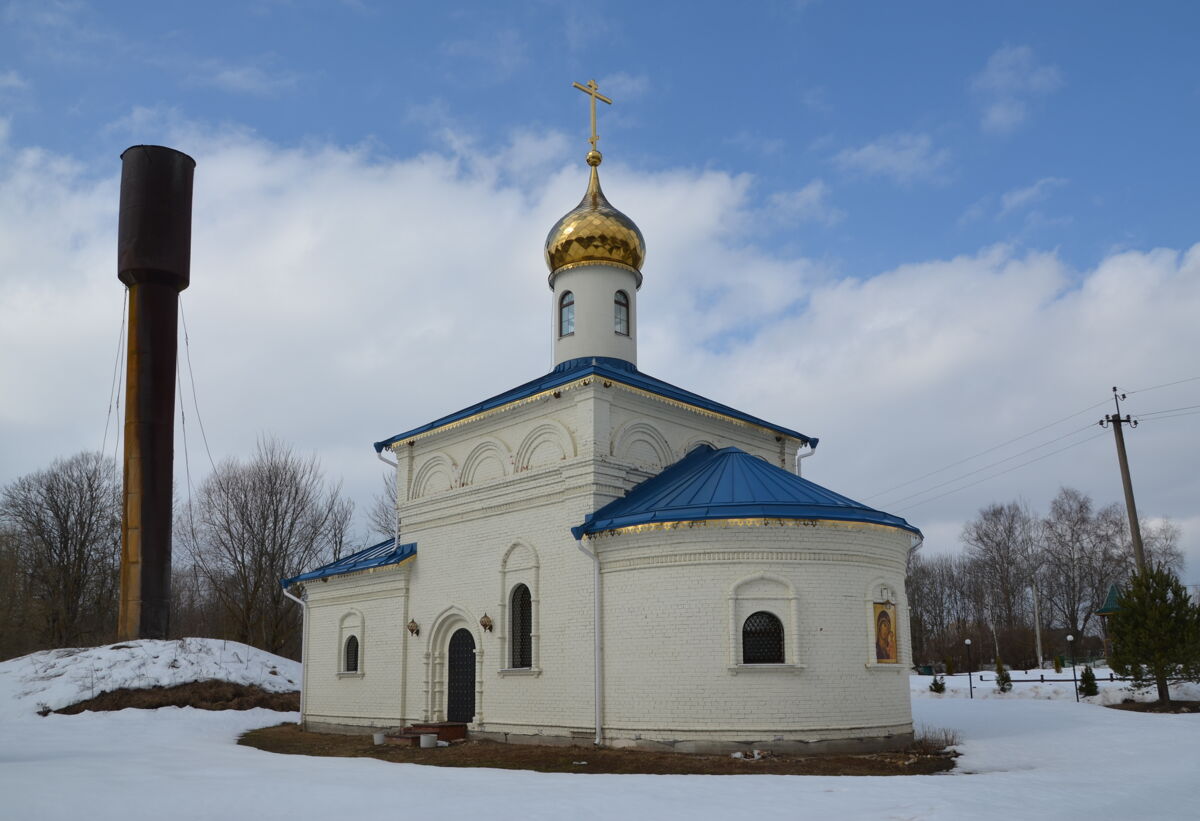 Белокопытовский Казанский Боголюбивый женский монастырь. Церковь Казанской иконы Божией Матери, Новодяглево (Куйбышевский район, Калужская область). фасады