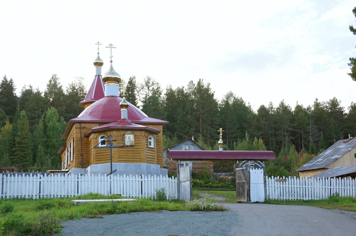 Церковь Аввакума протопопа, Ивдель (Ивдель (Ивдельский ГО и ГО Пелым), Свердловская область). фасады, Вид с восточной стороны