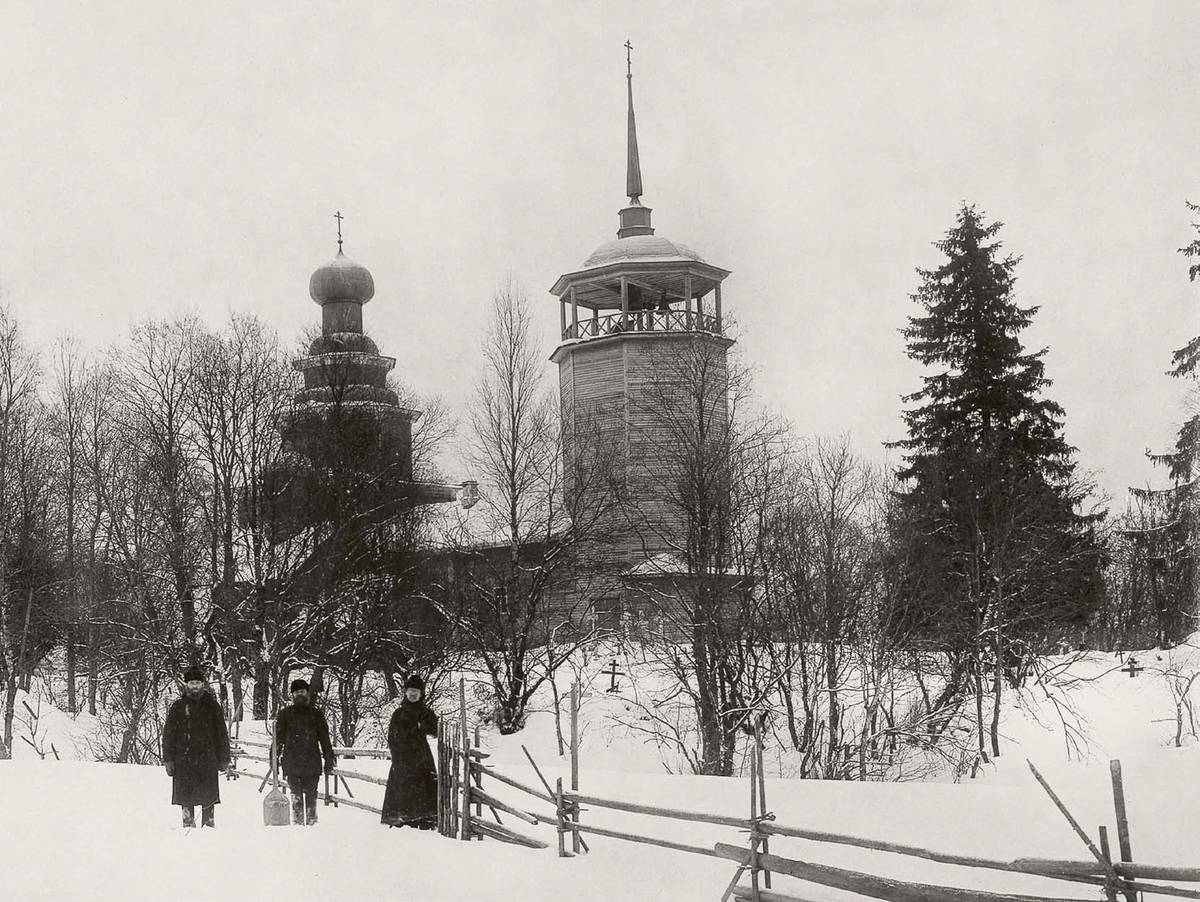 Фото Н. И. Репникова 1916 г. ОФ РЭМ, архивная фотография. Церковь Успения Пресвятой Богородицы, Исаково (Спасский Шиженский погост) (Тихвинский район, Ленинградская область)