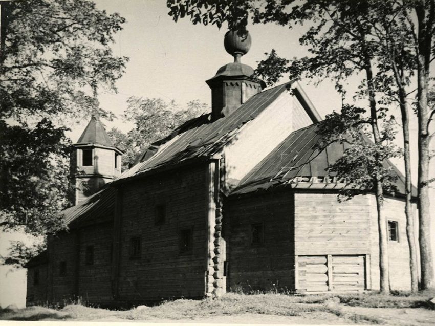 Церковь Благовещения Пресвятой Богородицы (старая), Благовещенье (Сергиево-Посадский городской округ, Московская область). архивная фотография, Вид храма до его разборки в конце 1970-х гг. Фото со сайта: http://www.stsl.ru 