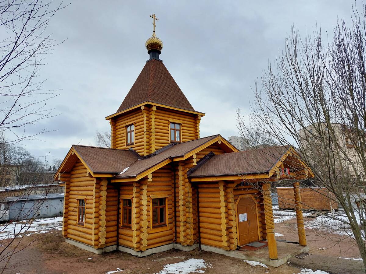 Калининский район. Церковь иконы Божией Матери 