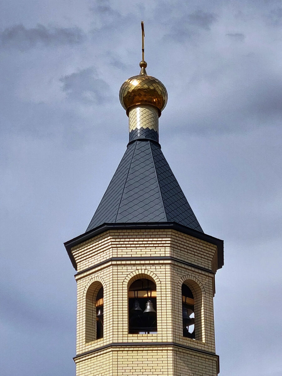Среднее Девятово. Церковь Алексия, человека Божия. архитектурные детали, Верхняя часть колокольни с юга
