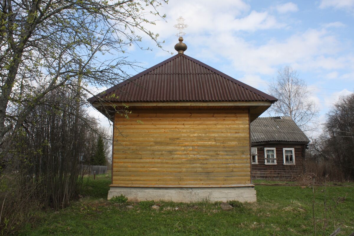 Часовня Покрова Пресвятой Богородицы, Хвошно (Вышневолоцкий район и г. Вышний Волочёк, Тверская область). фасады