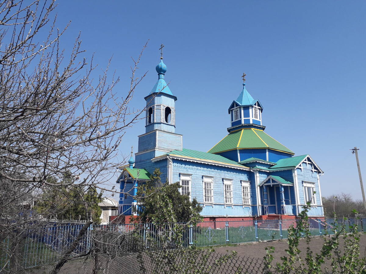 Церковь Иоанна Богослова, Нижнетёплое (Станично-Луганский район, Украина, Луганская область). фасады