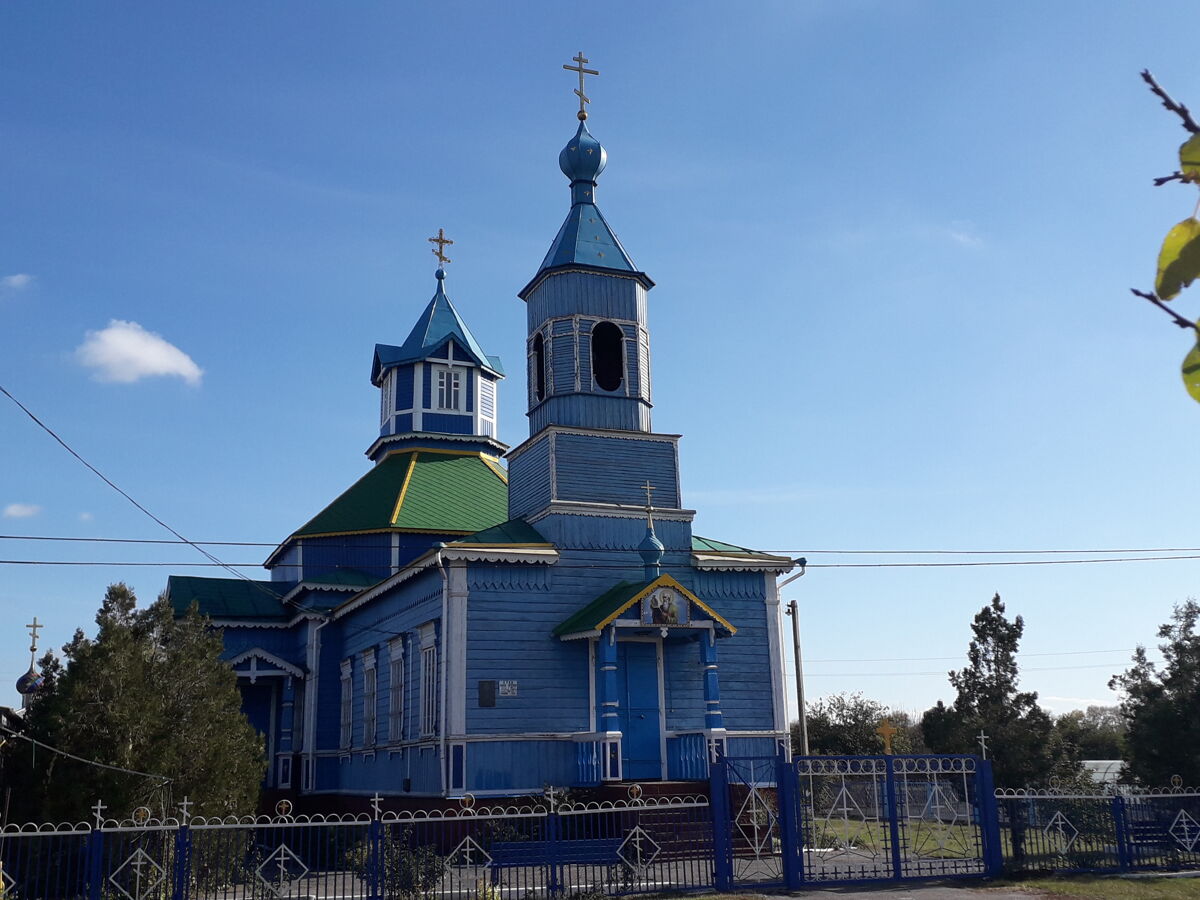 Церковь Иоанна Богослова, Нижнетёплое (Станично-Луганский район, Украина, Луганская область). фасады