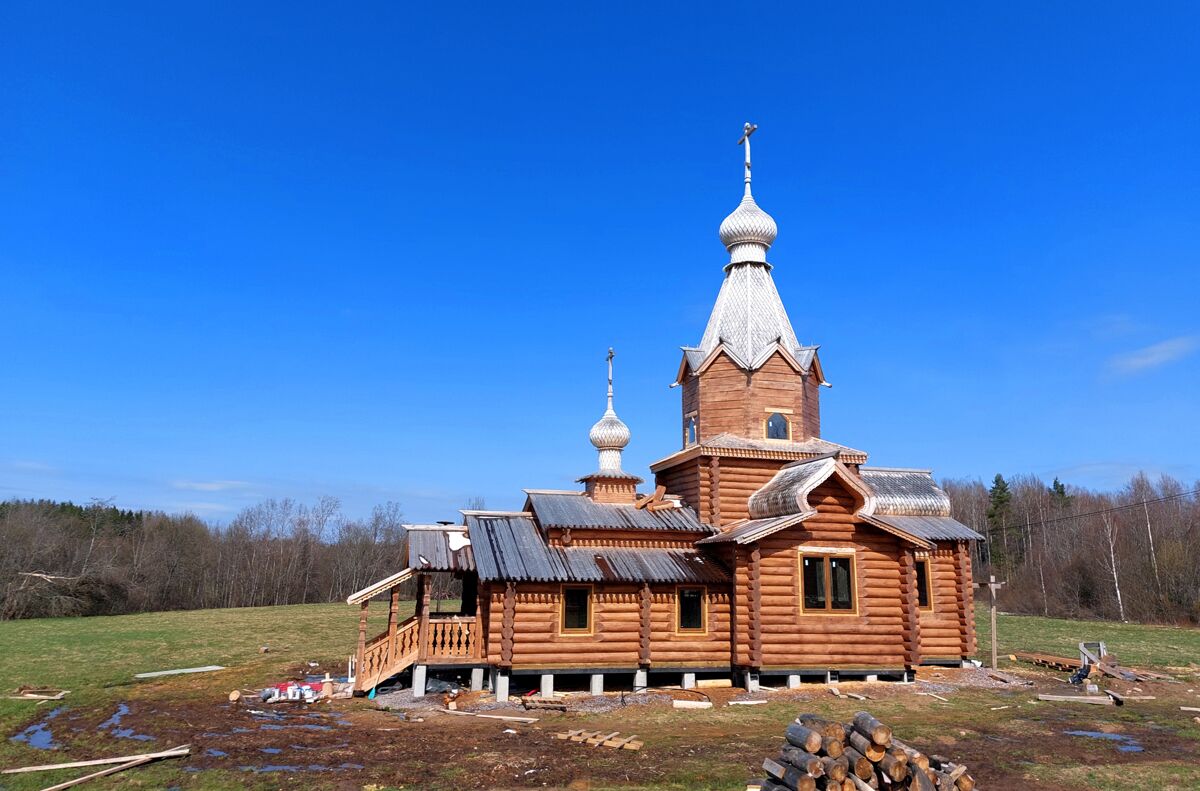 Лисино-Корпус. Подворье Новодевичьего монастыря. Неизвестная церковь. фасады