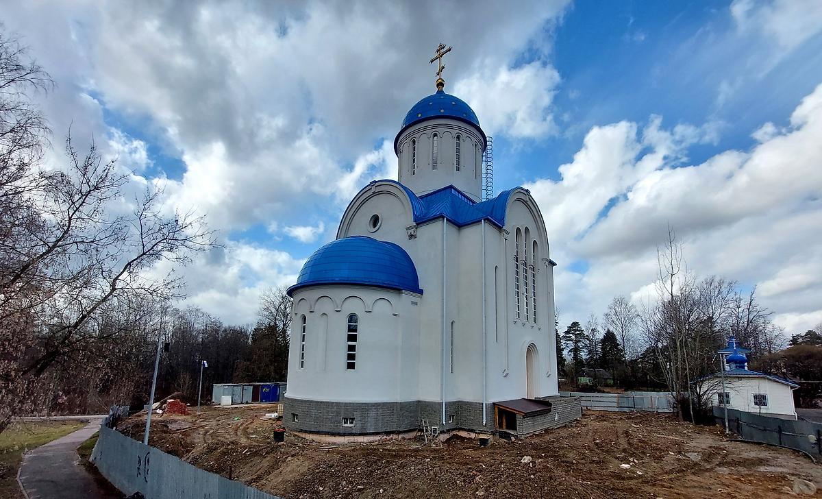 документальные фотографии. Церковь Августовской иконы Божией Матери (строящаяся), Бугры (Всеволожский район, Ленинградская область)