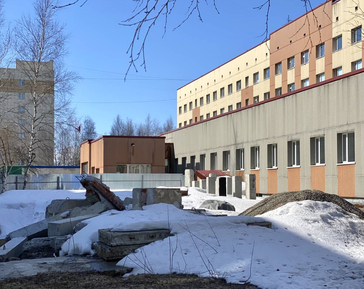 Часовня Сошествия Святого Духа (временная), Сургут (Сургутский район и г. Сургут, Ханты-Мансийский автономный округ). дополнительная информация, Пустующая стройплощадка полноценной церкви