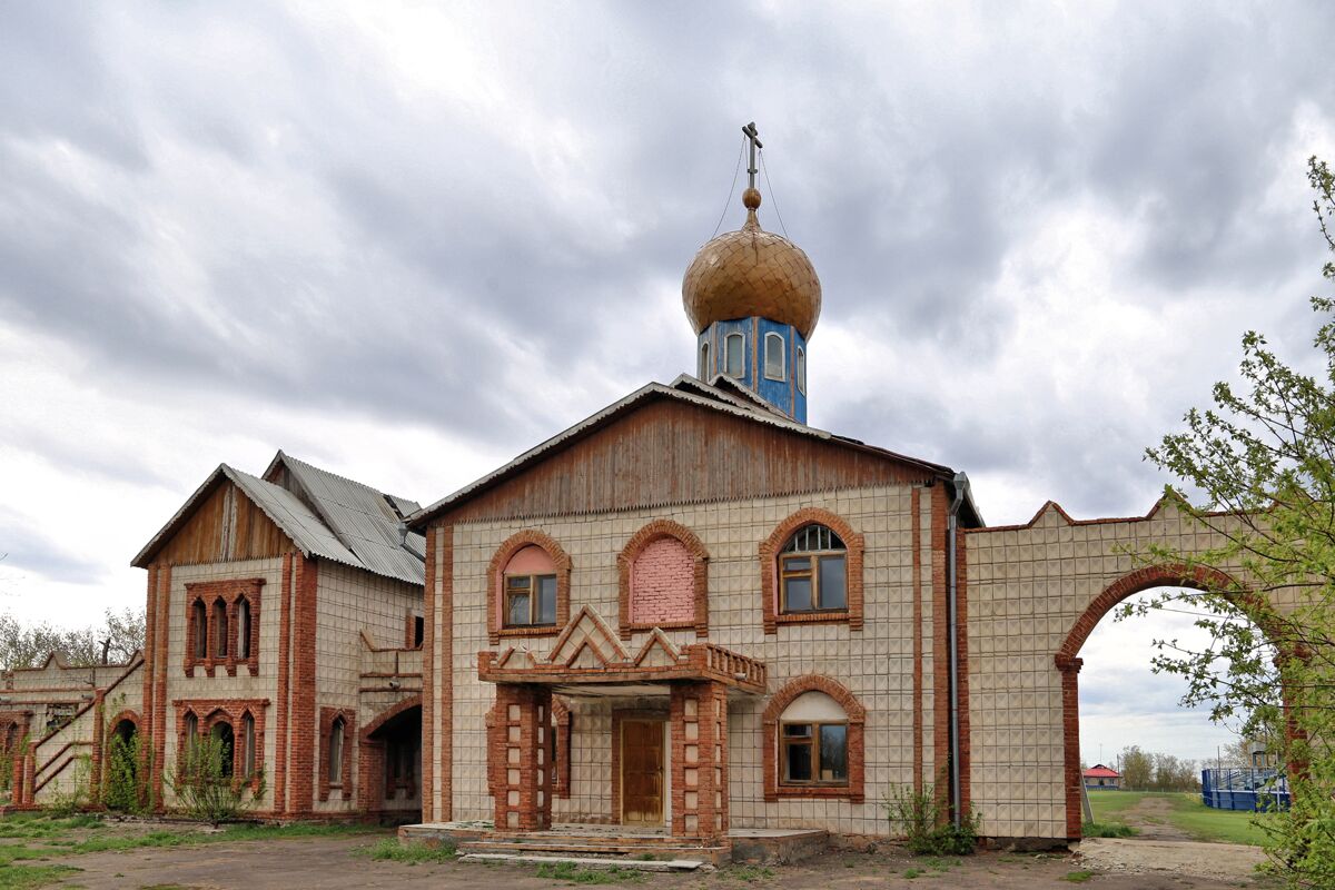 Благодаровка. Церковь Ольги равноапостольной и Петра Финикийского. фасады, Вид с юго-востока