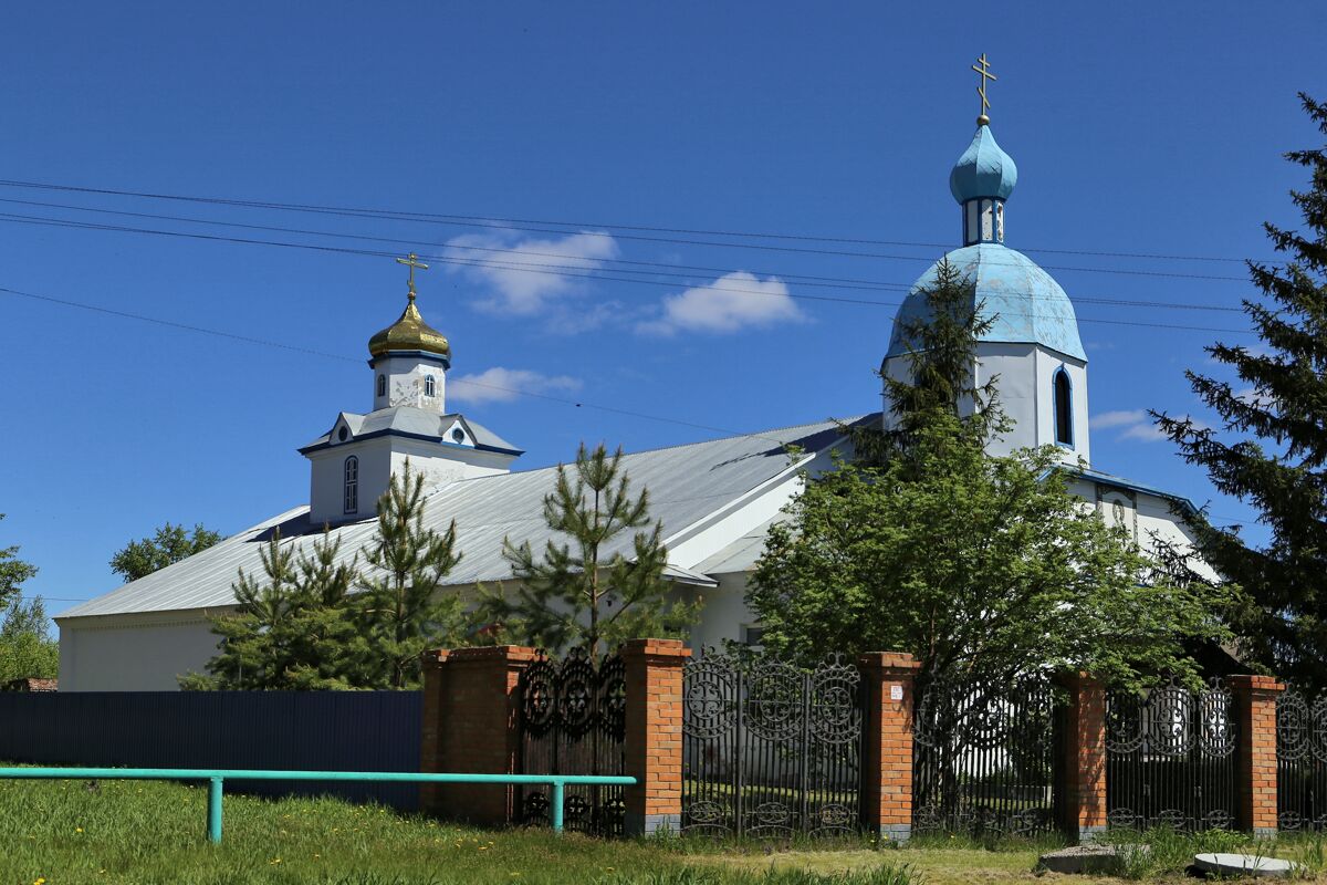 Церковь Покрова Пресвятой Богородицы, Новотроицкое (Омский район, Омская область). фасады, Вид с юго-запада