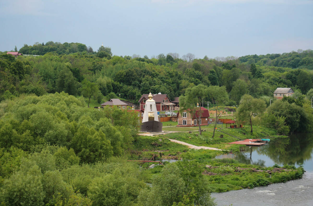 Церковь Митрофана Воронежского, Вязово (Ефремов, город, Тульская область). общий вид в ландшафте