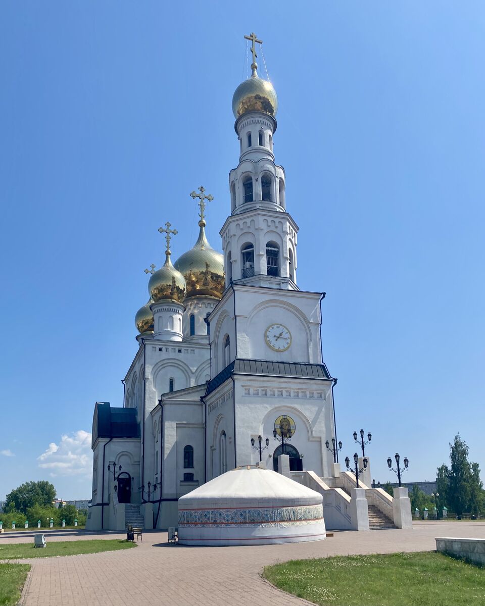 Церковь Владимирской иконы Божией Матери, Абакан (Абакан, город, Республика Хакасия). дополнительная информация, Храм-юрта перед Преображенским собором