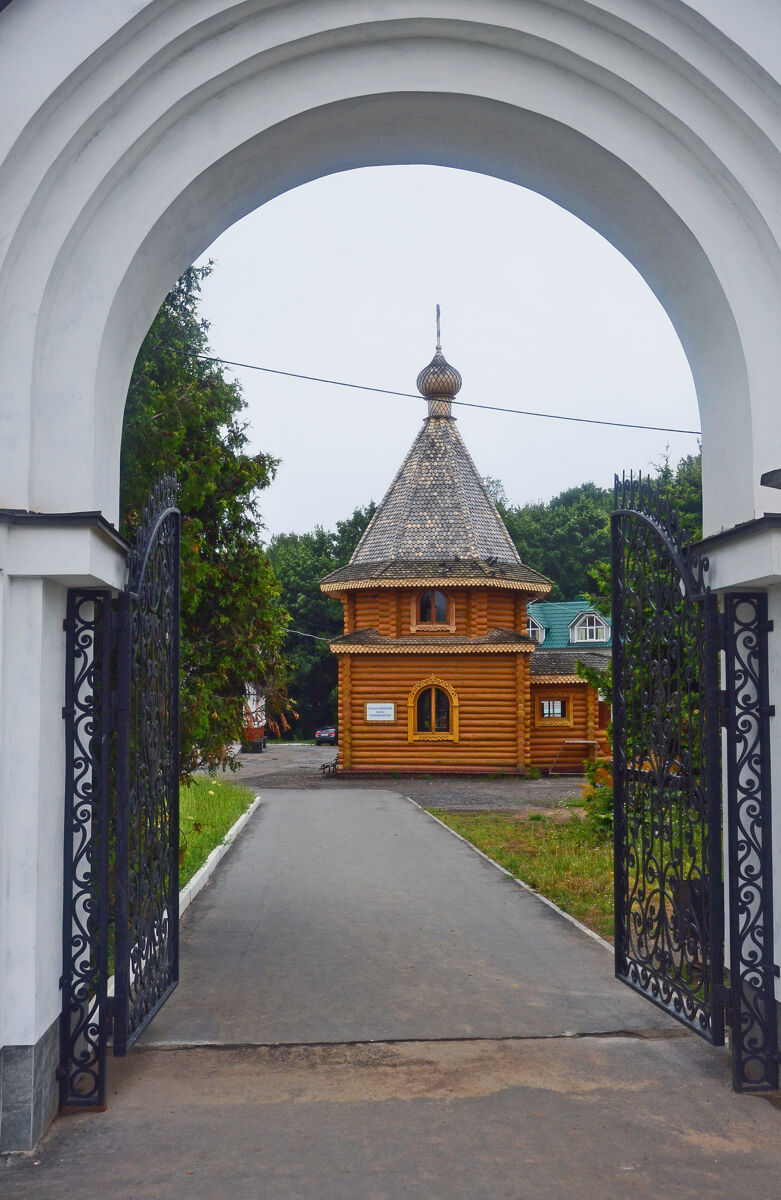 Часовня Иверской иконы Божией Матери, Чебоксары (Чебоксары, город, Республика Чувашия). общий вид в ландшафте