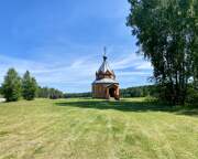 Неизвестная часовня, Вид со входа на кладбище<br>, Шушенское, Шушенский район, Красноярский край