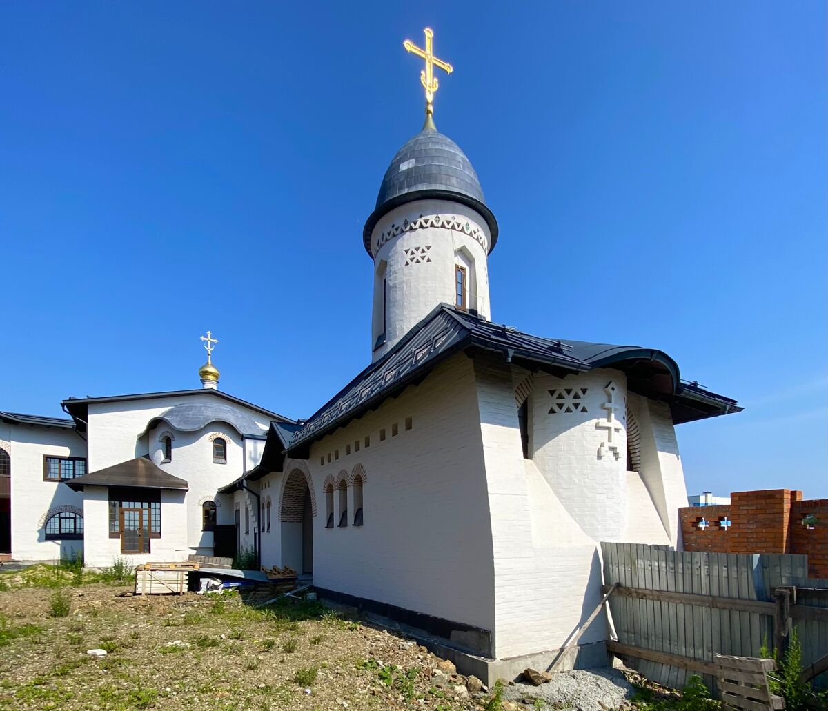 Домовая церковь Георгия Победоносца, Находка (Находка, город, Приморский край). дополнительная информация, Святые ворота (часовня внутри предусмотрена, но не оборудована)