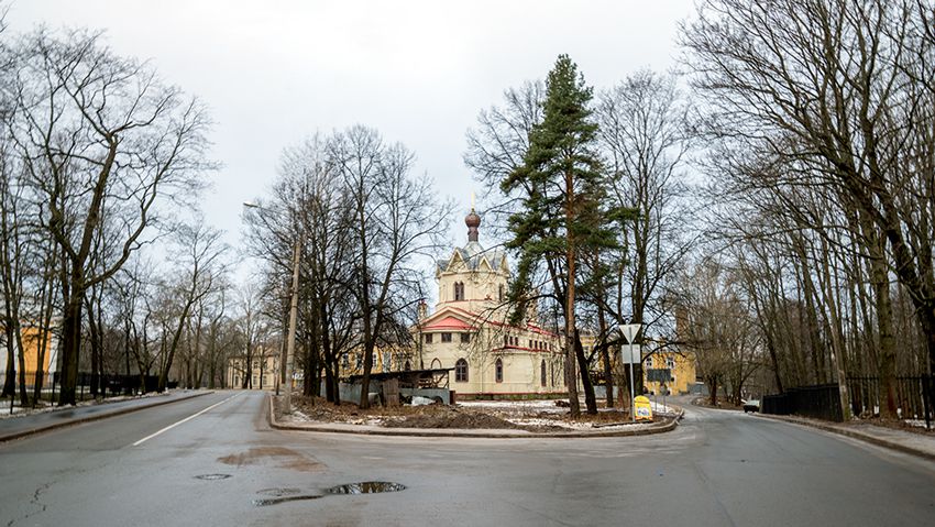 Церковь Спиридона Тримифунтского в Ораниенбауме (новая), Ломоносов (Санкт-Петербург, Петродворцовый район, г. Санкт-Петербург). фасады