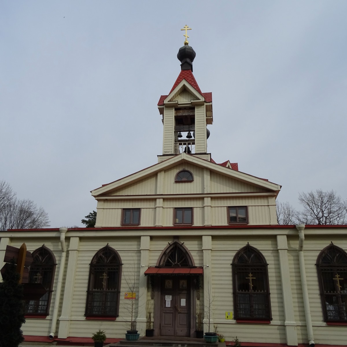 Церковь Спиридона Тримифунтского в Ораниенбауме (новая), Ломоносов (Санкт-Петербург, Петродворцовый район, г. Санкт-Петербург). фасады