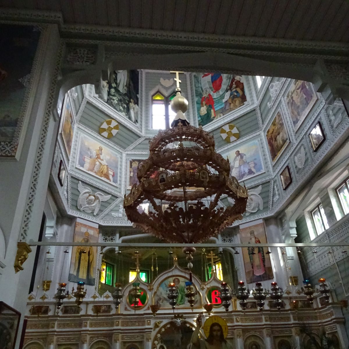 Церковь Спиридона Тримифунтского в Ораниенбауме (новая), Ломоносов (Санкт-Петербург, Петродворцовый район, г. Санкт-Петербург). интерьер и убранство