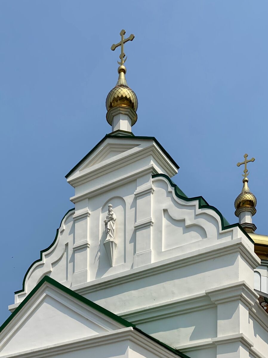 Церковь Албазинской иконы Божией Матери, Благовещенск (Благовещенск, город, Амурская область). архитектурные детали, Фронтон