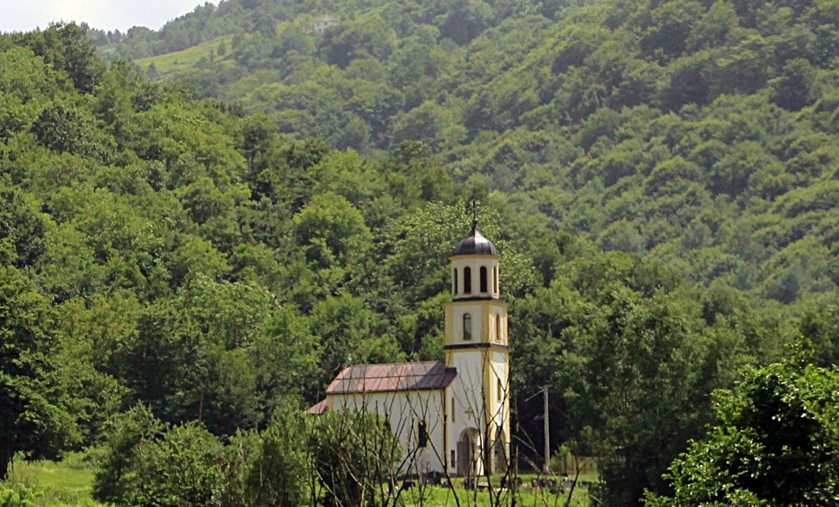 Церковь Иоакима и Анны, Вукшич Поле (Босния и Герцеговина, Прочие страны). фасады
