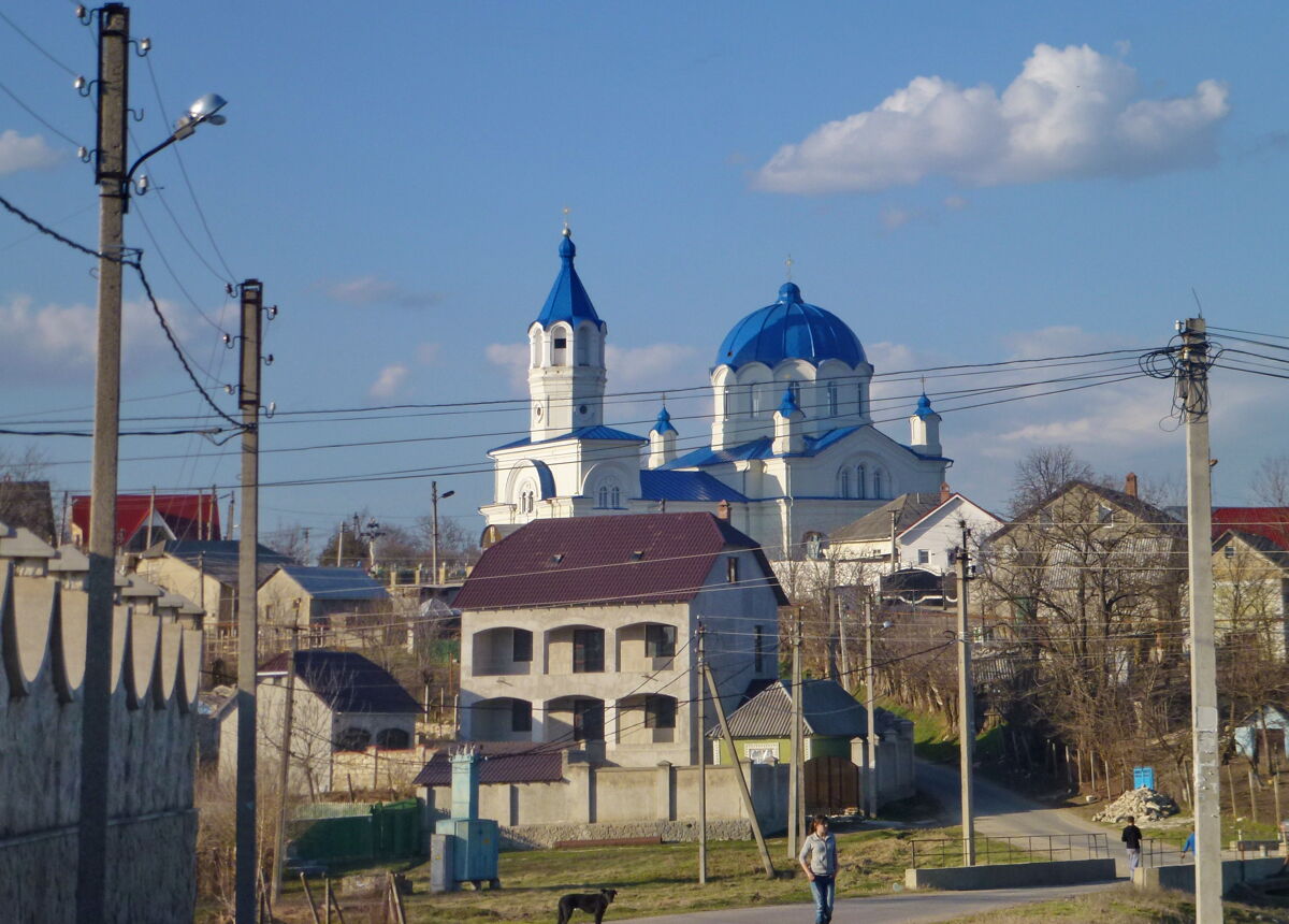 Церковь Михаила Архангела, Будешты (Кишинёв, Молдова). фасады