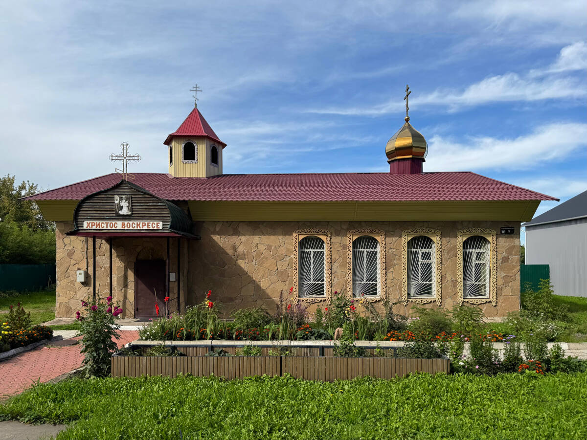 Церковь Серафима Саровского, Саянский (Рыбинский район, Красноярский край). фасады, Вид с Комсомольской улицы
