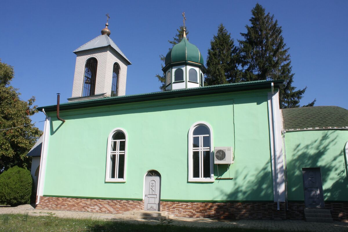Церковь Серафима Саровского, Первореченское (Динской район, Краснодарский край). фасады