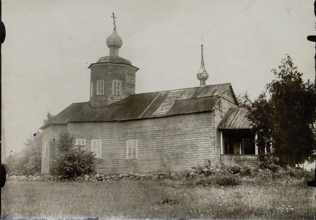 Церковь Петра и Павла (старая), Кунесть (Гдовский район, Псковская область). архивная фотография, Петропавловская церковь 1764 г. в селе Кунестье. Автор - Булла Карл Карлович. Фото конца XIX - начала XX вв. из фондов Музея при Российской академии художеств. (ГК №41113562)