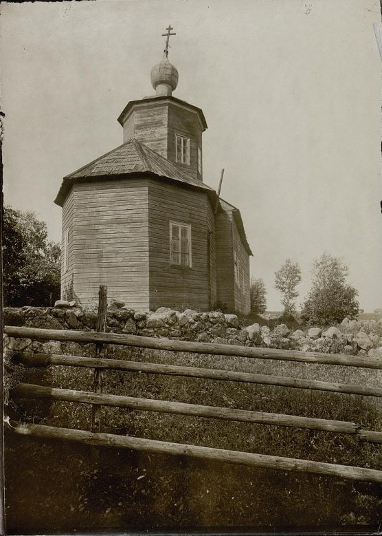 Церковь Петра и Павла (старая), Кунесть (Гдовский район, Псковская область). архивная фотография, Петропавловская церковь 1764 г. в селе Кунестье. Автор - Булла Карл Карлович. Фото конца XIX - начала XX вв. из фондов Музея при Российской академии художеств. (ГК №41113596)