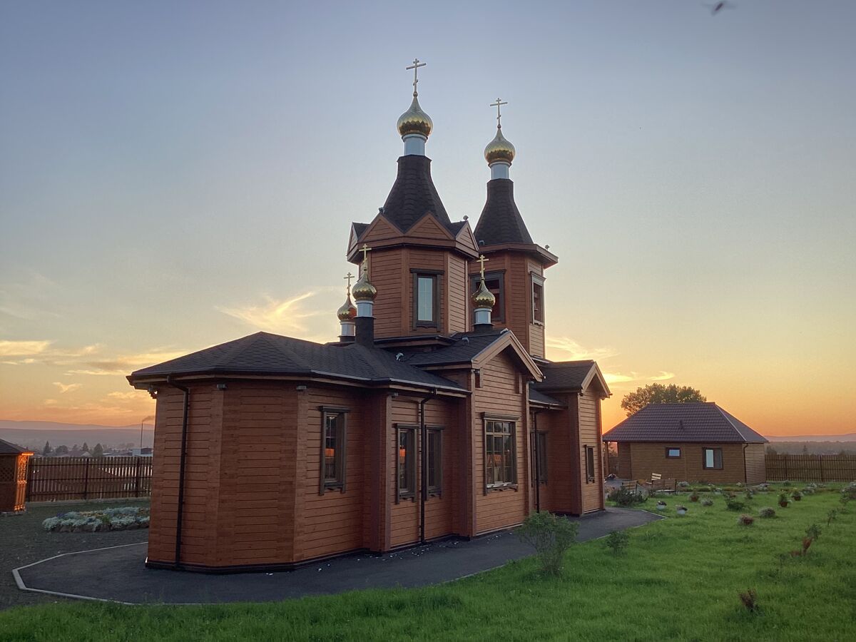 Церковь Петра и Павла, Нижнеудинск (Нижнеудинский район, Иркутская область). фасады, Вид с востока