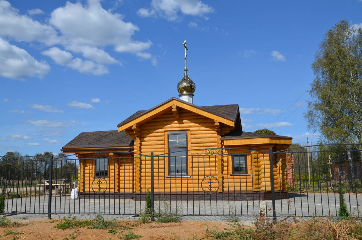 Храм-часовня Николая Чудотворца, Шуи (Рославльский район, Смоленская область). фасады