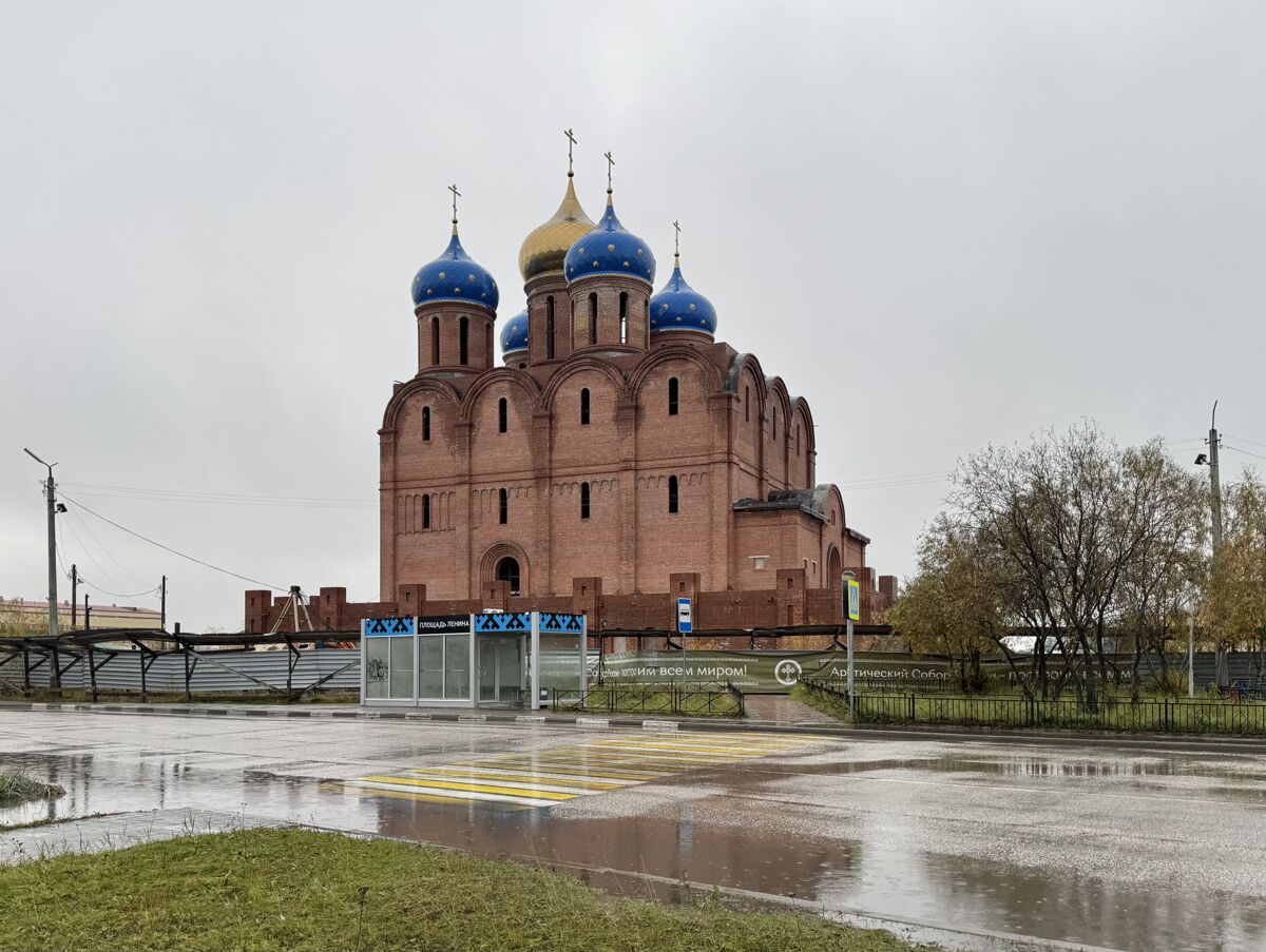 Кафедральный собор Успения Пресвятой Богородицы, Нарьян-Мар (Нарьян-Мар, город, Ненецкий автономный округ). документальные фотографии, Вид с северо-запада