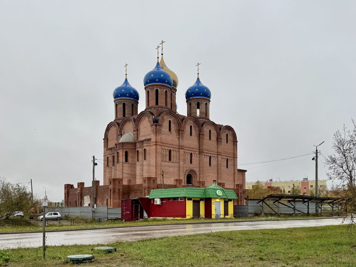 Кафедральный собор Успения Пресвятой Богородицы, Нарьян-Мар (Нарьян-Мар, город, Ненецкий автономный округ). документальные фотографии, Вид с северо-востока