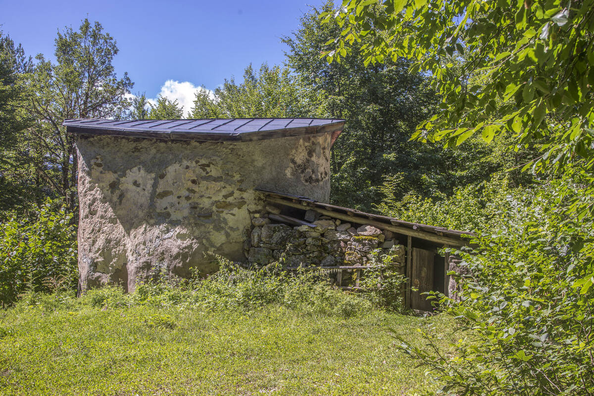 Церковь Михаила Архангела, Лахушди (Самегрело и Земо-Сванети, Грузия). фасады