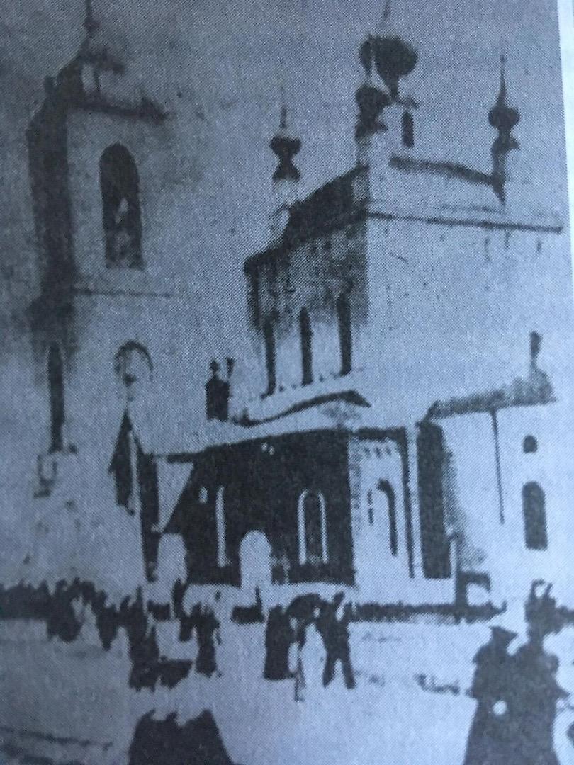 Внутренний двор Покровского собора. Начало XX в. vk.com, архивная фотография. Собор Покрова Пресвятой Богородицы, Меленки (Меленковский район, Владимирская область)