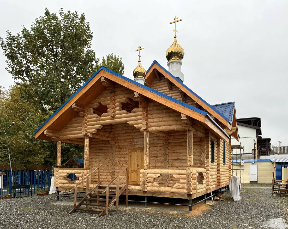Церковь Введения во Храм Пресвятой Богородицы в Курортном городке, Сочи (Сочи, город, Краснодарский край). фасады, Вид с юго-запада