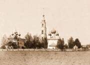 Храмовый комплекс Борского прихода. Церкви Николая Чудотворца и Воскресения Христова, Храм во имя св. Николая Чудотворца в комплексе с храмом во имя Воскресения Христова.  Фото нач. XX в. из семейного архива Н. А. Агашина<br>, Бор, Некрасовский район, Ярославская область