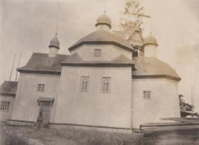 Корысть. Церковь Димитрия Солунского