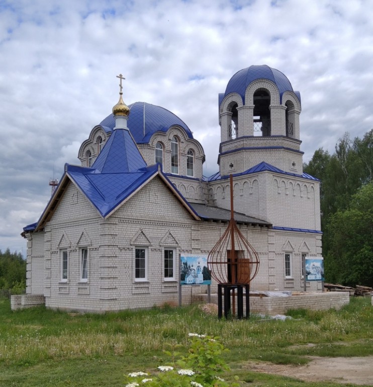 Церковь Казанской иконы Божией Матери, Линда (Бор, ГО, Нижегородская область). фасады, Новый храм близок к завершению