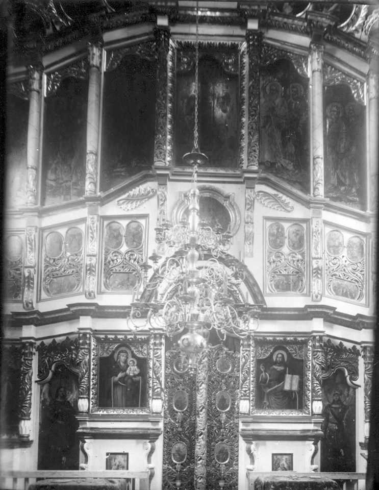 Церковь Воскресения Христова, Журжевичи (Коростенский район, Украина, Житомирская область). архивная фотография, Интерьер центральной части. Фото С.А. Таранушенко и П.Н. Жолтовского из экспедиции Харьковского музея украинского искусства, 1933 г. Адрес хранения Институт рукописи Национальной библиотеки Украины им. И. Вернадского