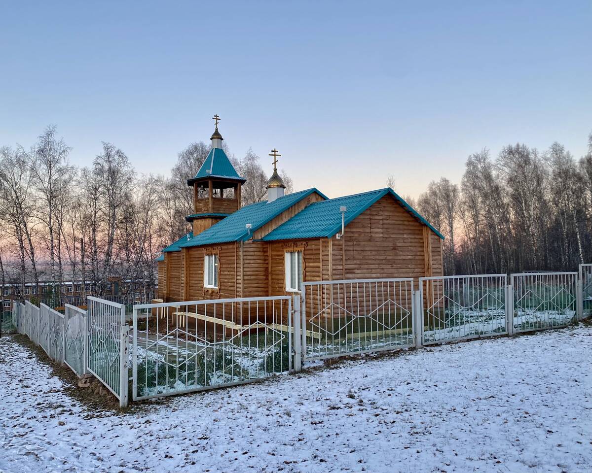 Церковь Петра и Павла, Рыбное (Рыбинский район, Красноярский край). фасады, Вид с востока