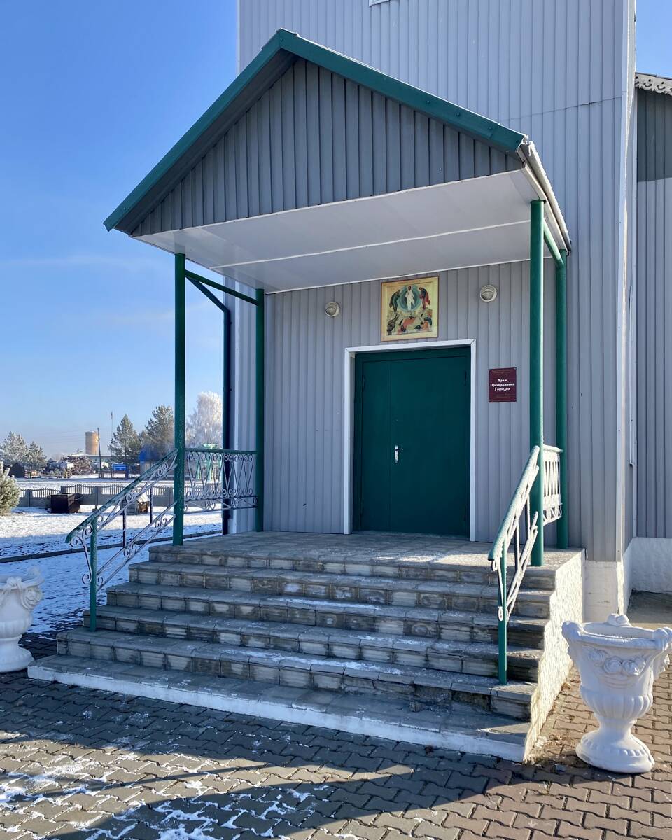 Церковь Преображения Господня, Красный Маяк (Канский район и г. Канск, Красноярский край). архитектурные детали, Паперть