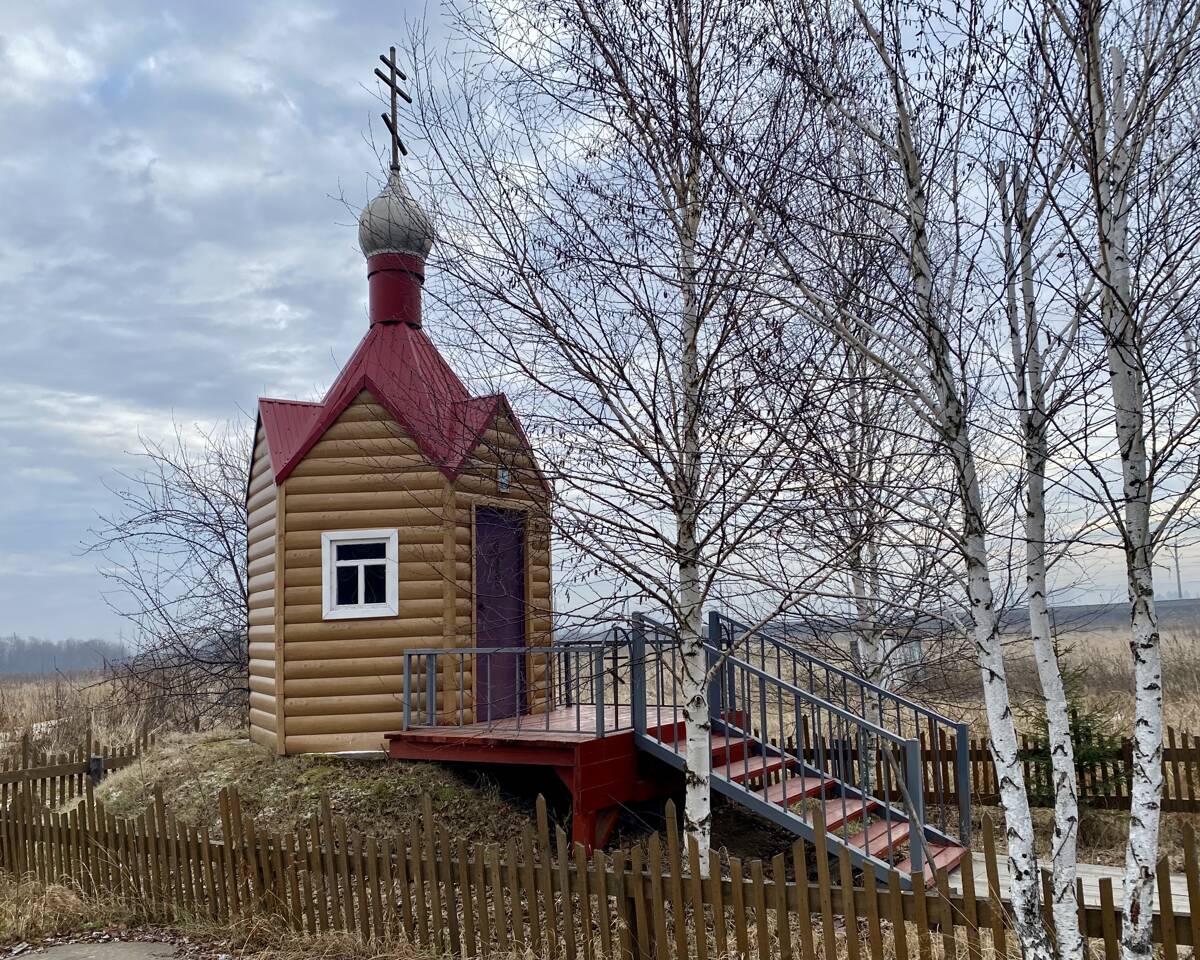 Часовня Параскевы Пятницы у святого источника, Изумрудный (Ирбейский район, Красноярский край). фасады, Вид с севера