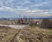 Часовня Параскевы Пятницы у святого источника, Вид с пригорка<br>, Изумрудный, Ирбейский район, Красноярский край