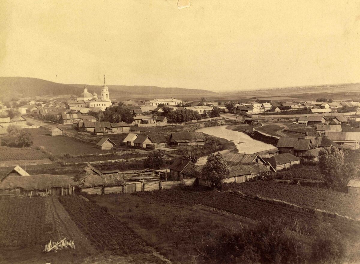 Собор Троицы Живоначальной, Городище (Городищенский район, Пензенская область). архивная фотография, Троицкий собор до перестройки 1899 года Фото со страницы прихода Покровской церкви Городища