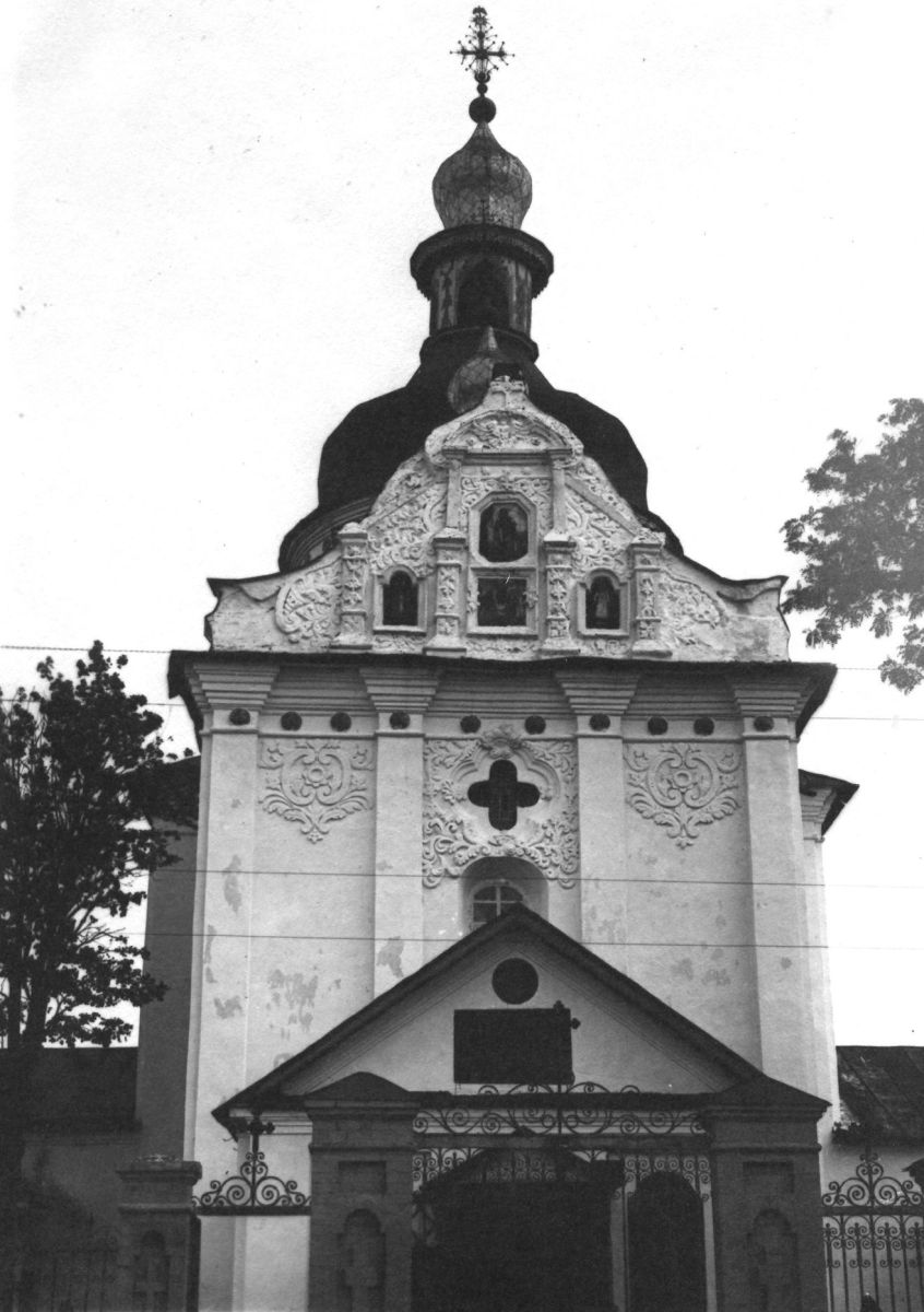 Церковь Благовещения Пресвятой Богородицы (старая), Барышевка (Броварский район, Украина, Киевская область). архивная фотография, Западный фасад. Фото Г.Г. Павлуцкого начала ХХ в.