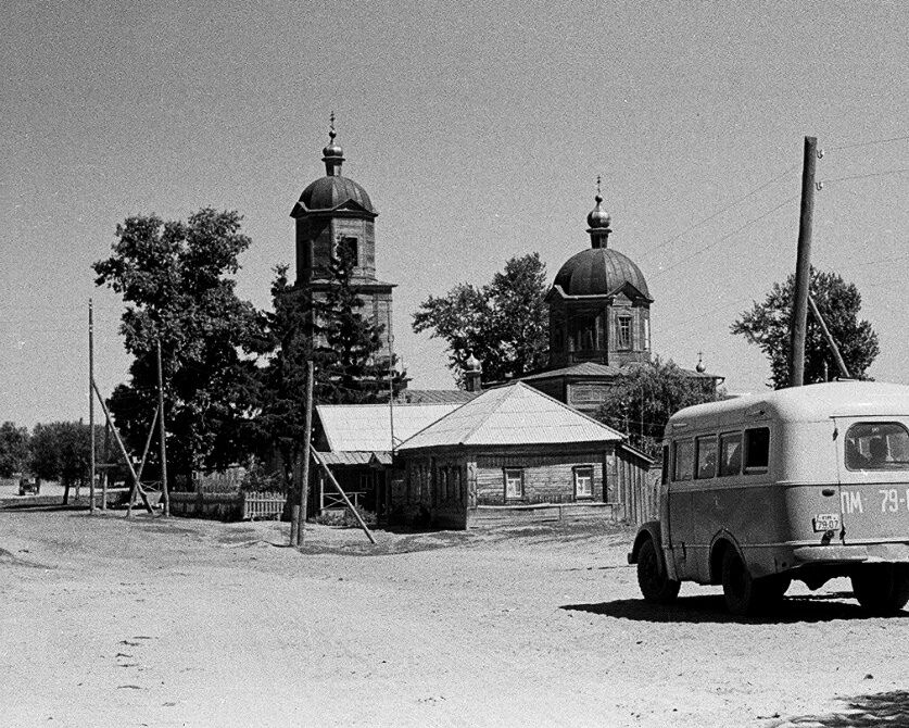 Церковь Троицы Живоначальной, Чибирлей (Кузнецкий район и г. Кузнецк, Пензенская область). архивная фотография, Фото советского периода