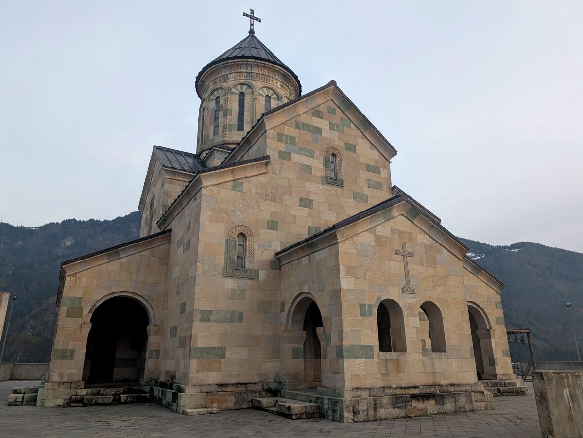 Церковь Андрея Первозванного, Хуло (Аджария, Грузия). фасады
