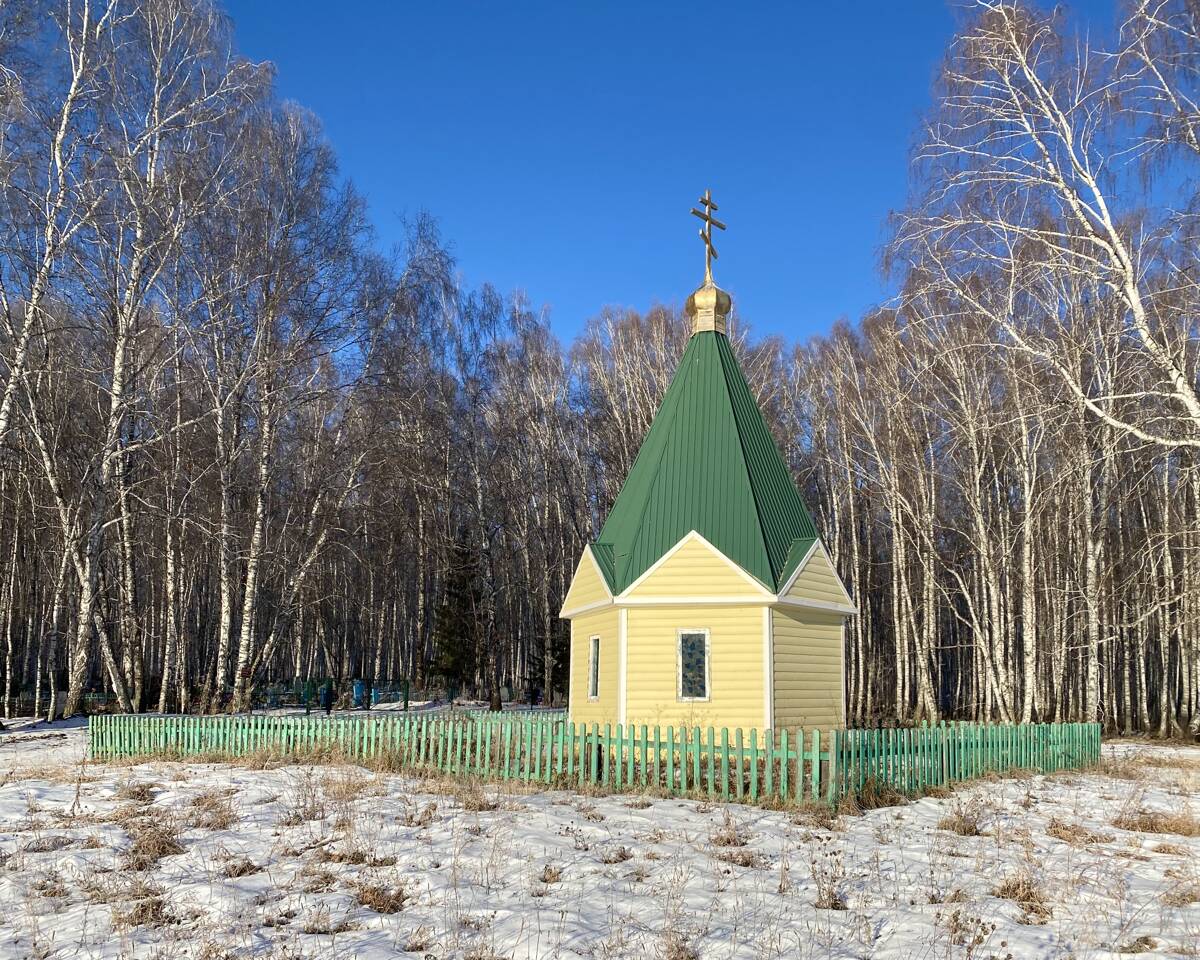 Неизвестная часовня на кладбище, Верхняя Уря (Ирбейский район, Красноярский край). фасады, Южный фасад